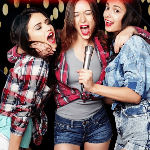 Karaoke Night at Salvador DOBBS