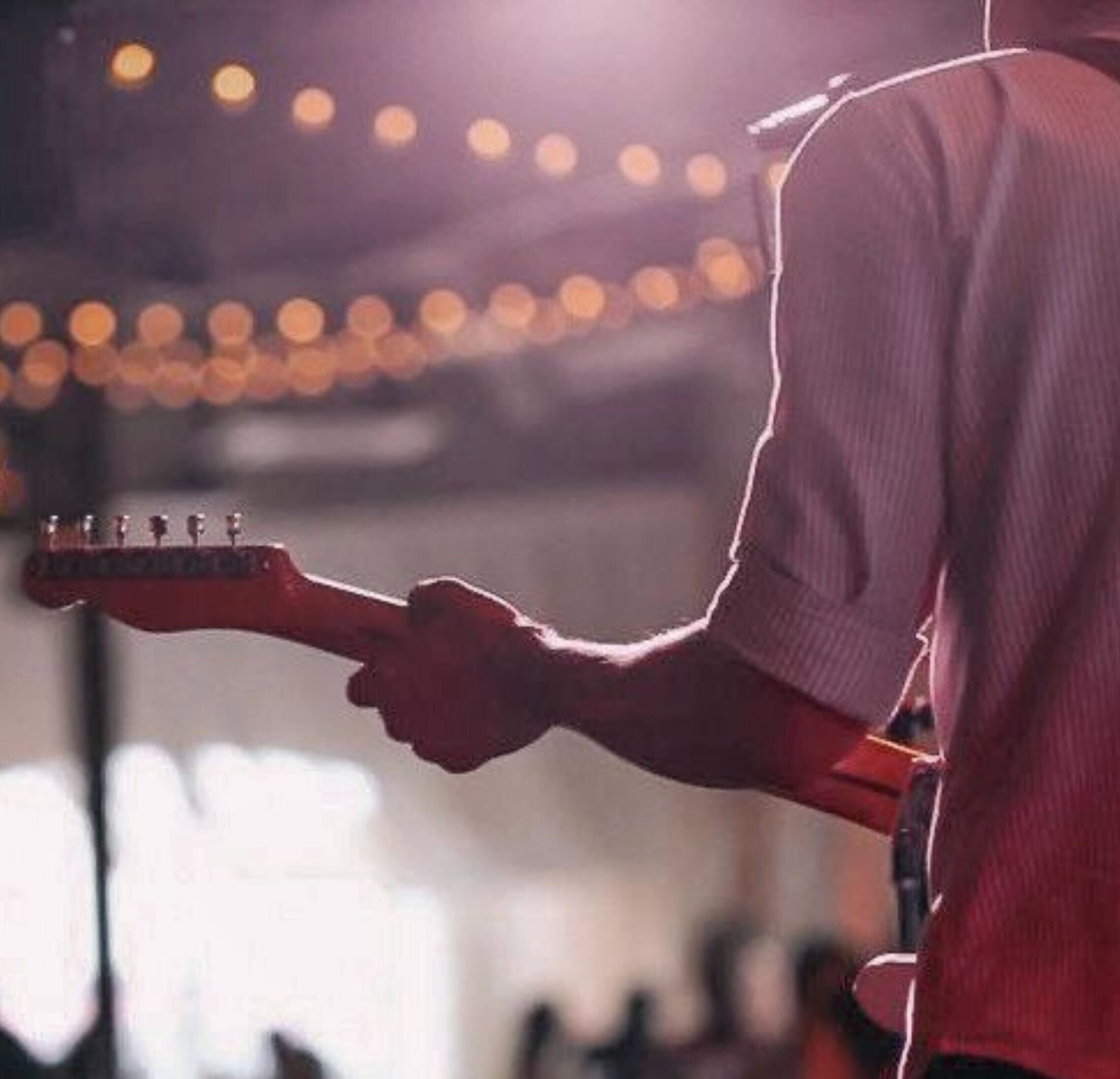 Live Music with Julia Rose at Lost Oak Cellars