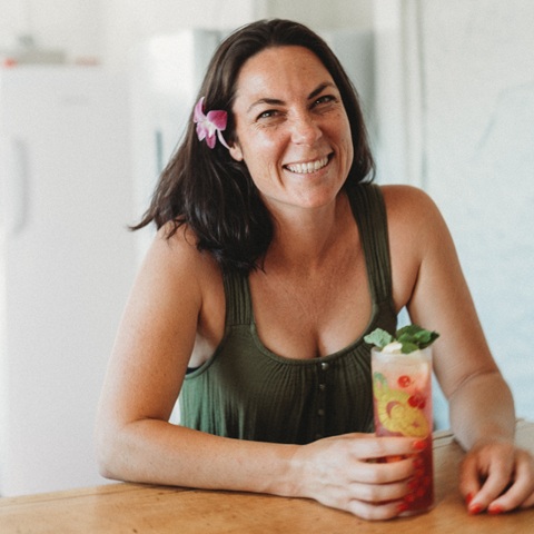 DJ Teereckz Turns on the Tunes at Camp Bar and Feed