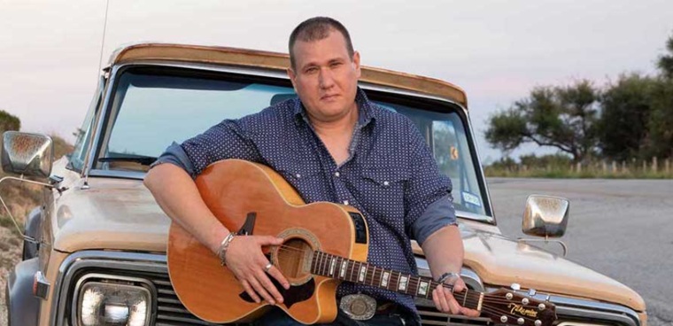 Friday Live Music with Luke Daniel at Free Roam Brewing Company