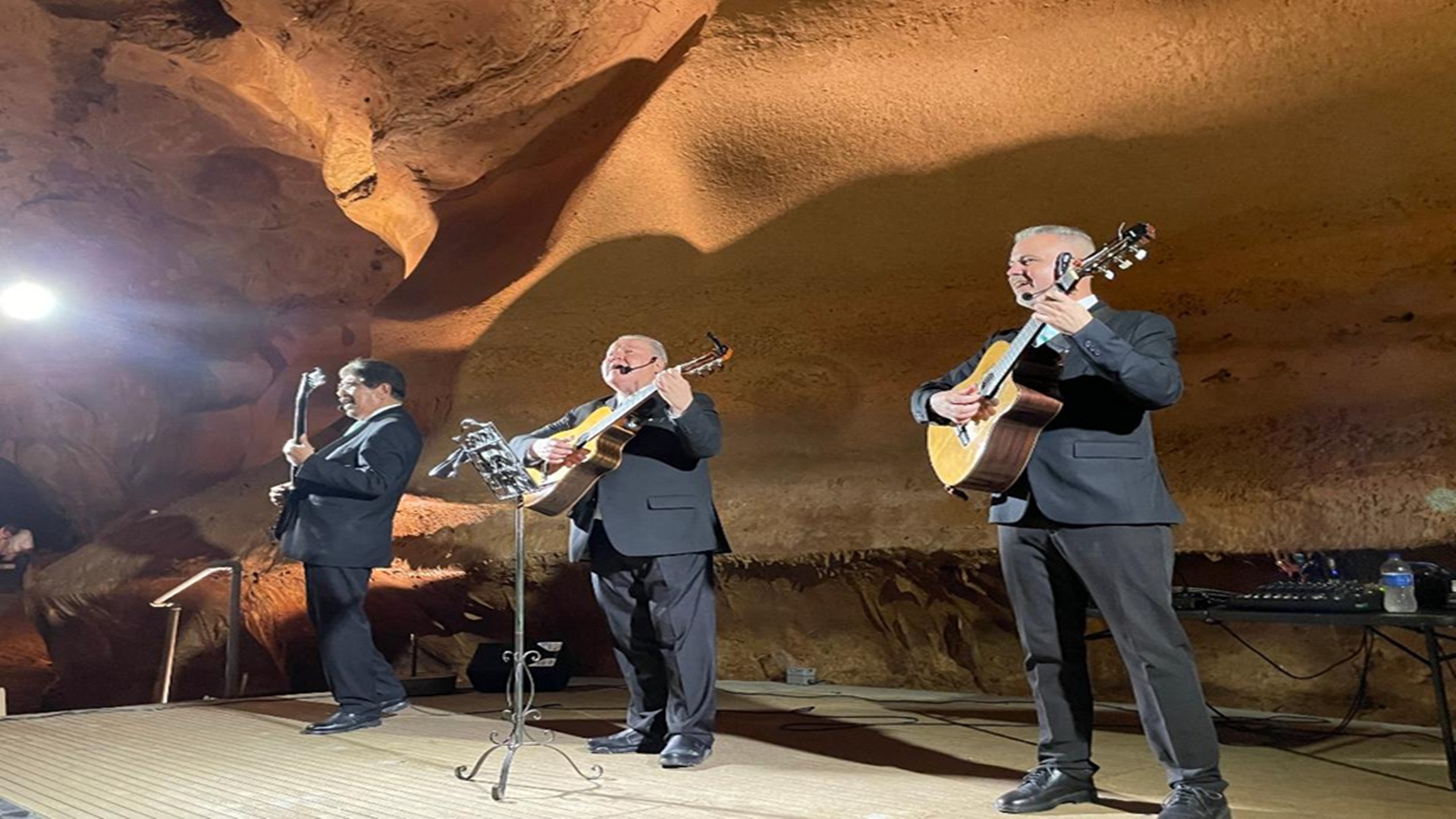 Music in the Cave: Serenata a las Madres at Cave Without A Name