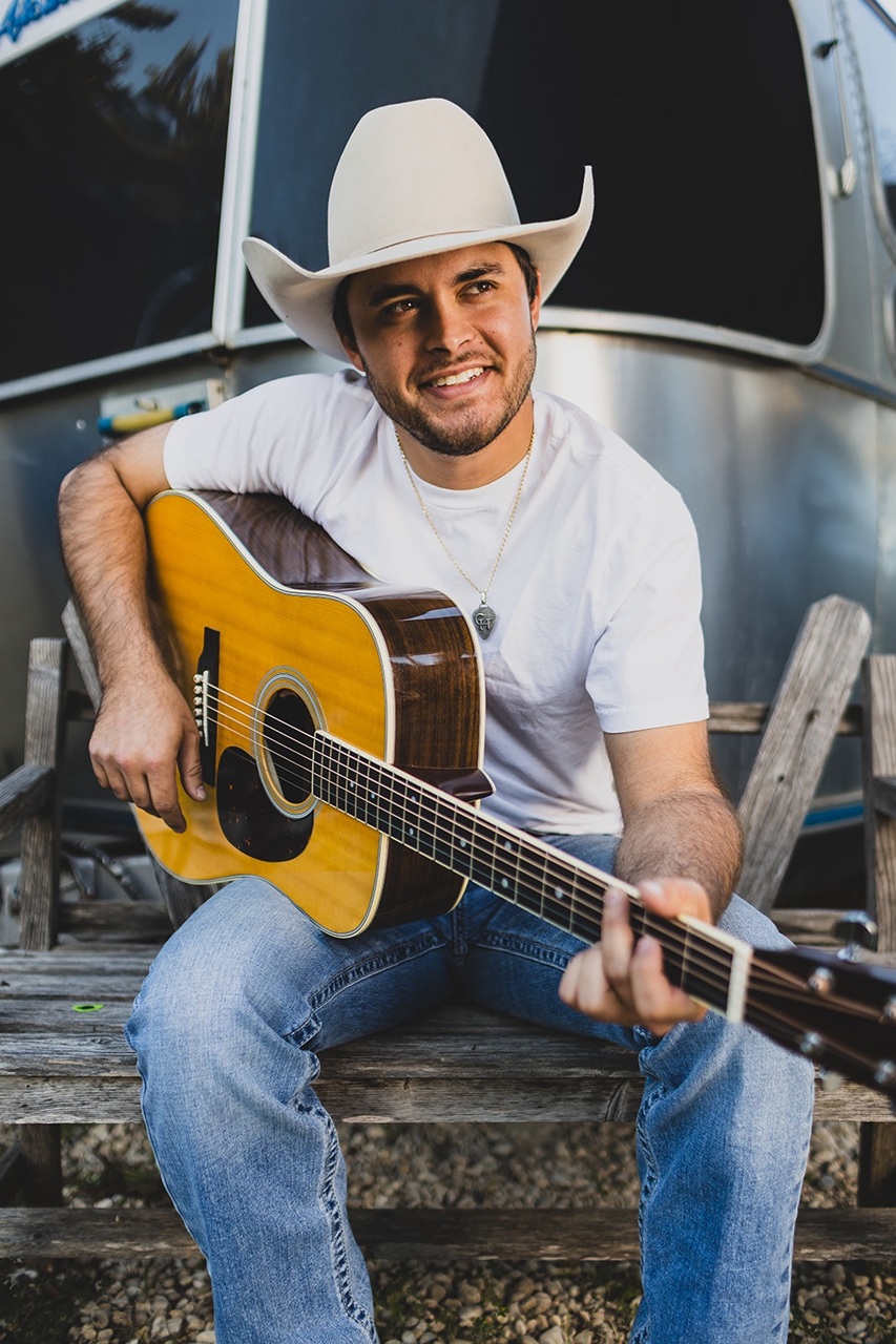 Clay Hollis on the Flatbed at Free Roam Brewing Company