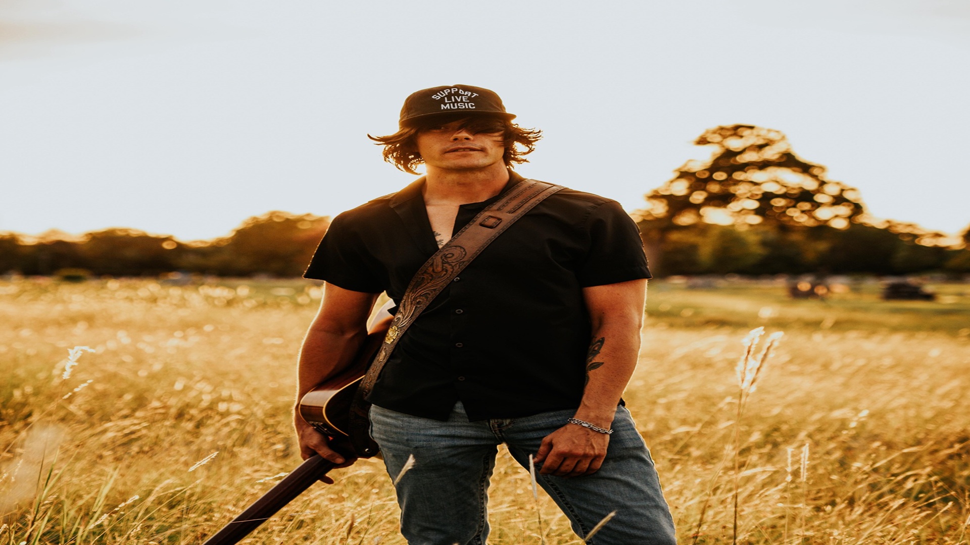 Live Music with Josh Flores at Lost Oak Cellars