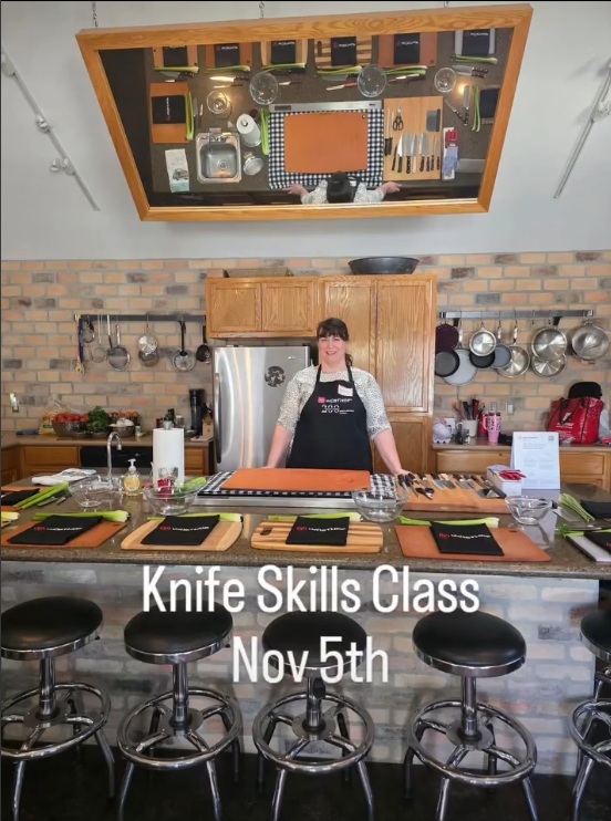 Knife Skills Class at Kiss the Cook Boerne