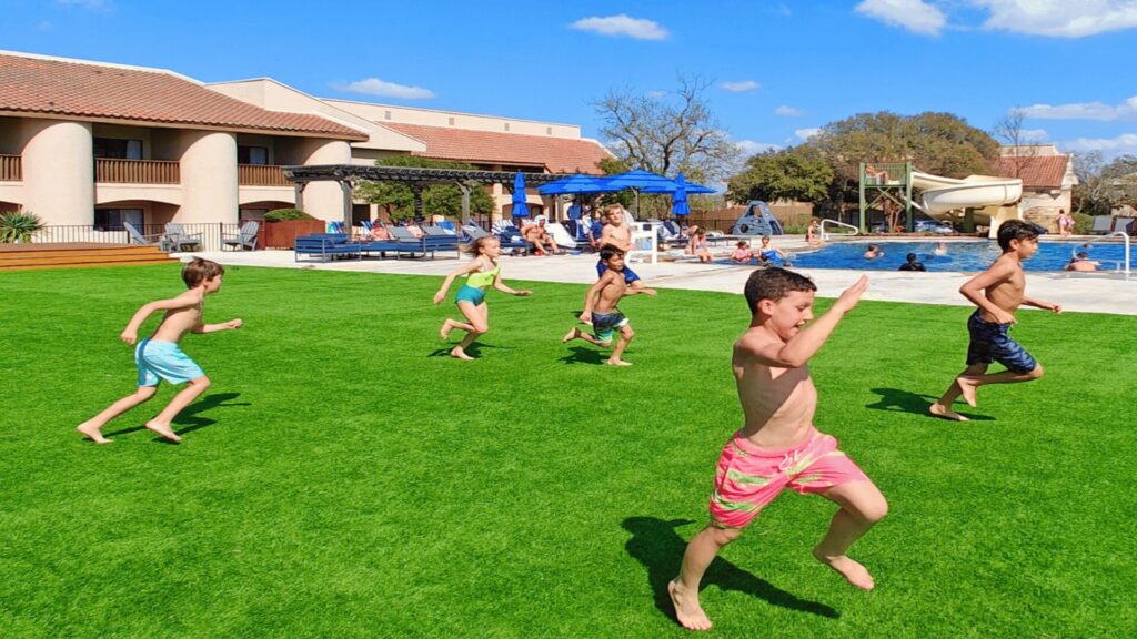Labor Day Weekend – DJ & Poolside Games at Tapatio Springs