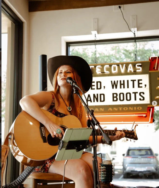 Singer/Songwriter Series – Lacy Brinson at La Cascada Table & Bar