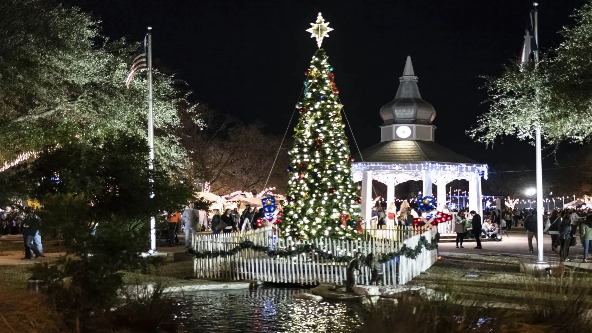 Dickens on Main in Boerne